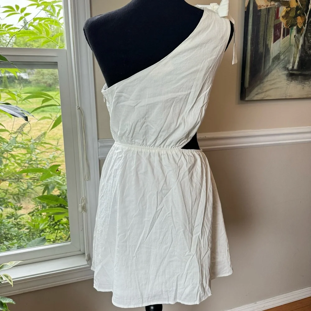 Altar'd State White One-Shoulder Mini Sundress Women’s Size Small‎